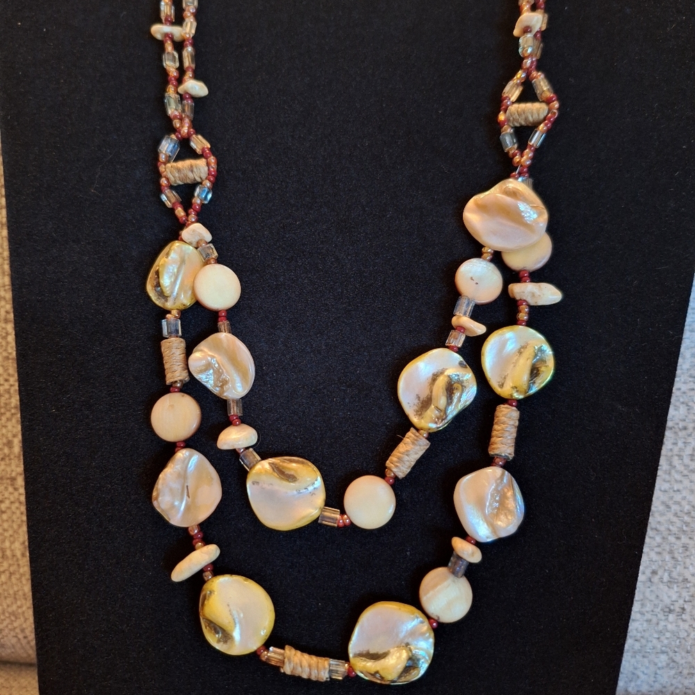 Shell, Stone & Bead Necklace - Picture 2 of 4